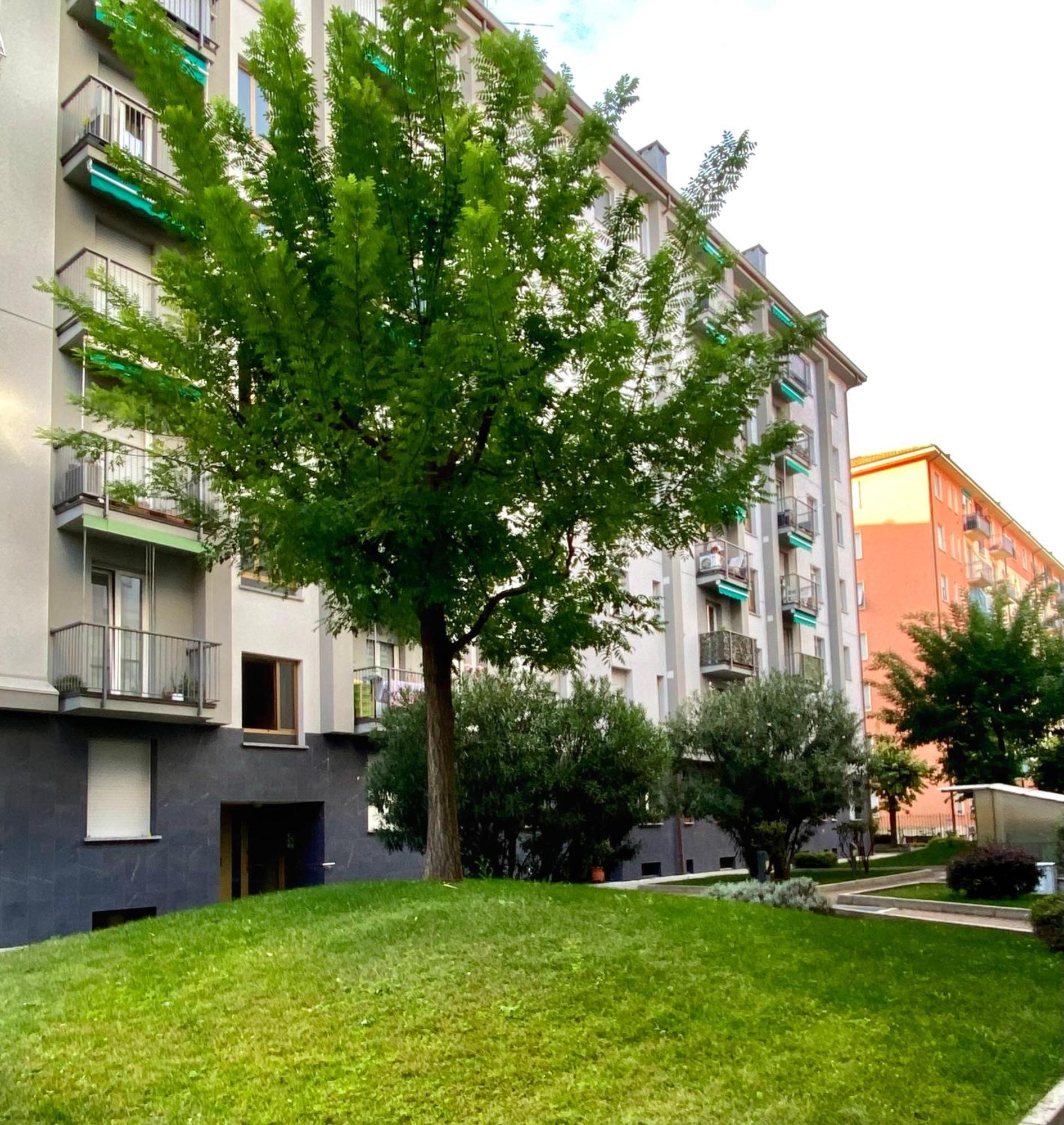 Grand Milan Apartment Exterior photo